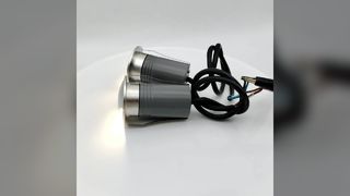 1E82512 Какой класс защиты IP необходим для настенных светильников в дождливом климате?