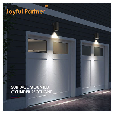 Современное наружное стеновое освещение 8W 3000K Теплое белое наружное освещение для входной двери дома